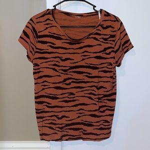 Tiger striped Tee